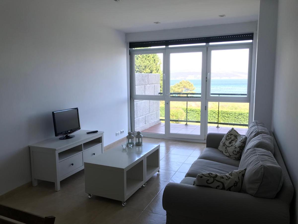 Apartamento con terraza primera linea de playa Finisterre Exterior foto